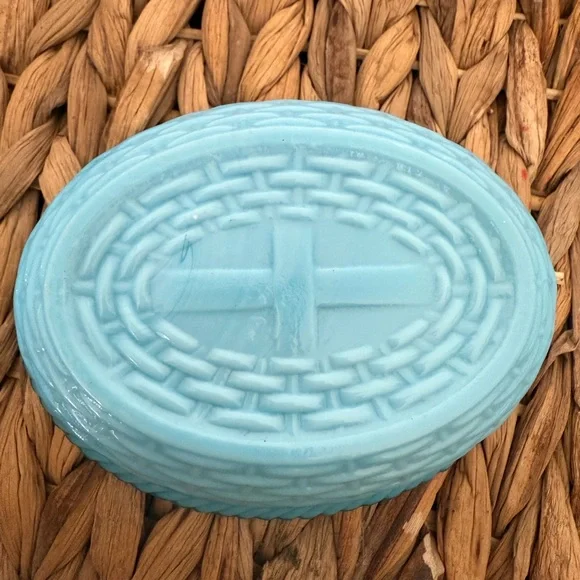 Hen on a Nest - Picture 7 of 7